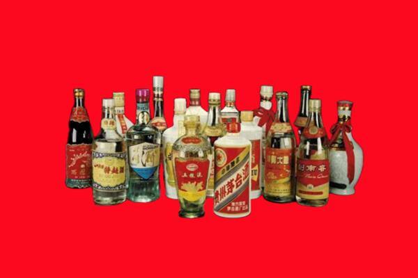 鞍山回收十八老酒.jpg